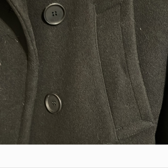 Lacoste winter coat - Picture 4 of 10